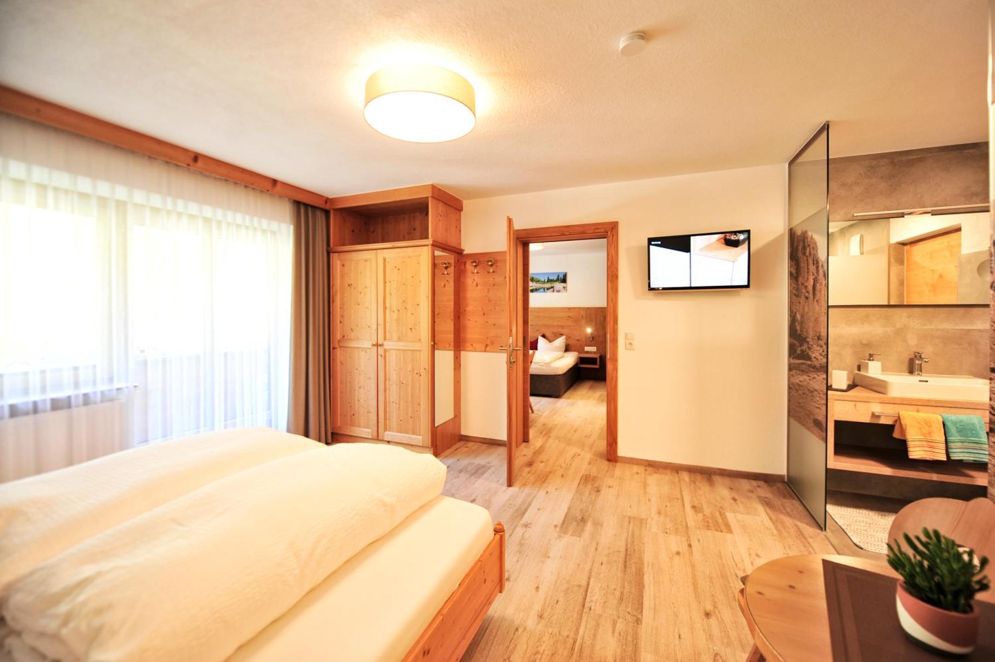 Baeckerei Schranz Bed & Breakfast Sankt Leonhard im Pitztal Exterior foto